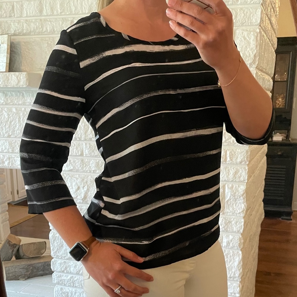 Express 3/4 Sleeve Top